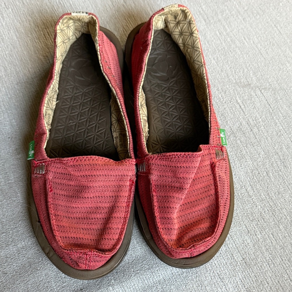 Sanuk Rasta Slip-Ons, Red